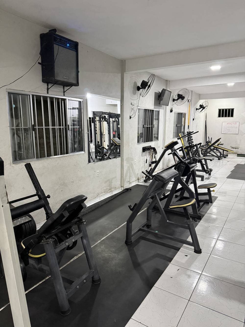 Estrutura moderna da Top Fitness